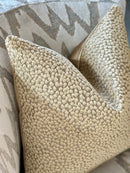 Kussen met goudgroenige stipjes - 45x45 cm - Amy Gold