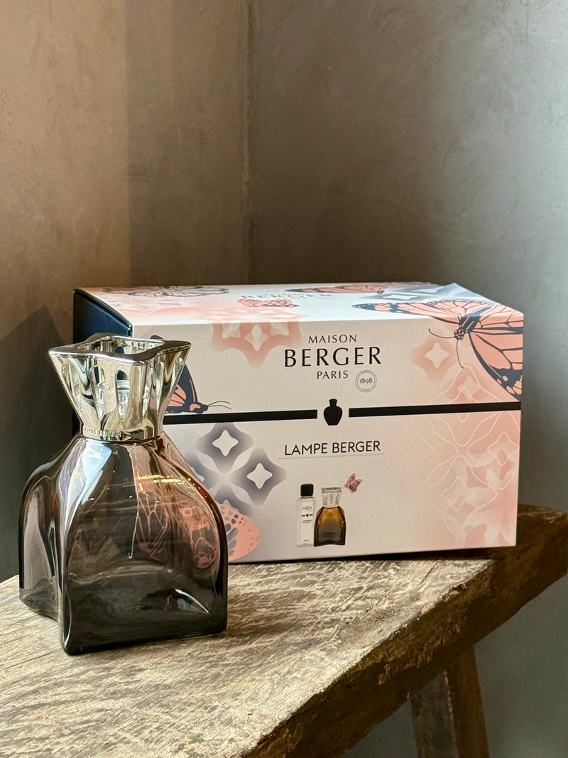 Lampe Berger geurbrander Lilly Nude – giftset inclusief 250 ml parfum