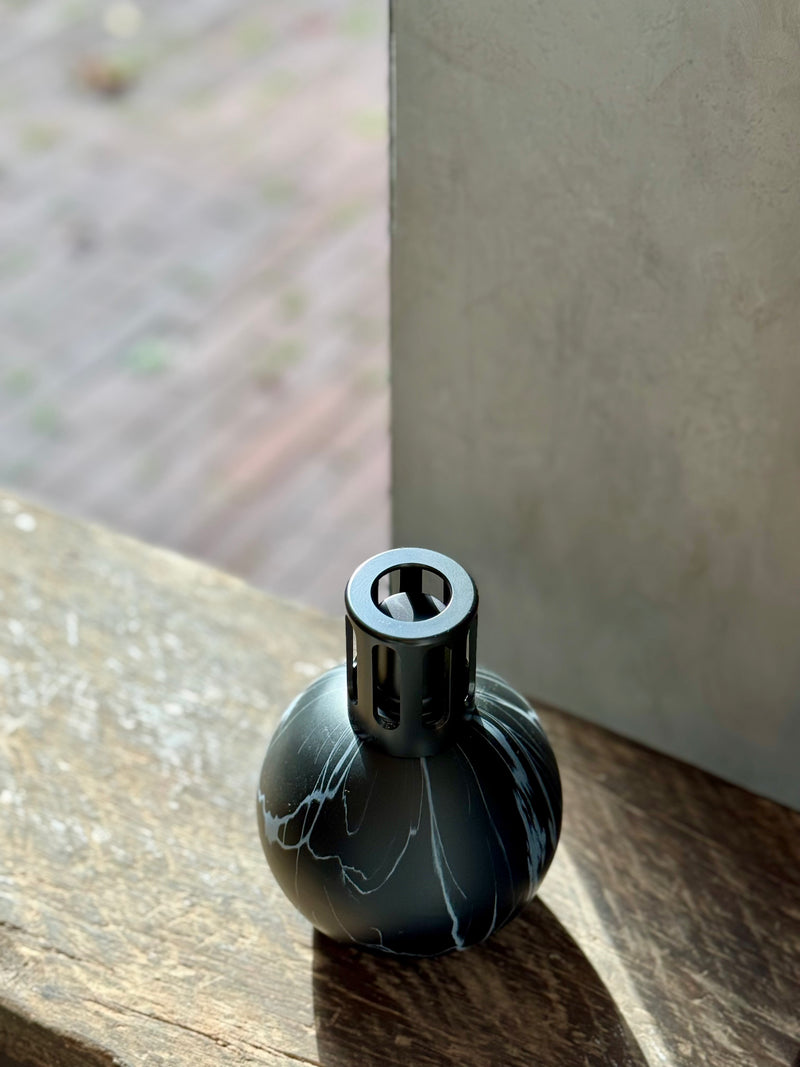 Lampe Berger geurbrander Marbure Noire – giftset inclusief 250 ml parfum