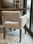 Eetkamerstoel Capri in beigekleurige stof met visgraat patroon