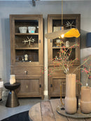 Vitrinekast van oud teakhout met glazen deurtjes en lade – 45x85x225 cm