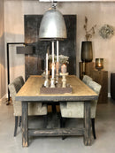 Eetkamerstoel Hill in bruingrijze handgeborduurde Italiaanse stof