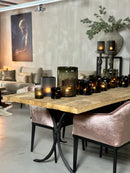 Eettafel Marijn van eikenhout met metalen onderstel