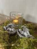 Liggende engel op vleugels - grijs kleurig - 10 cm