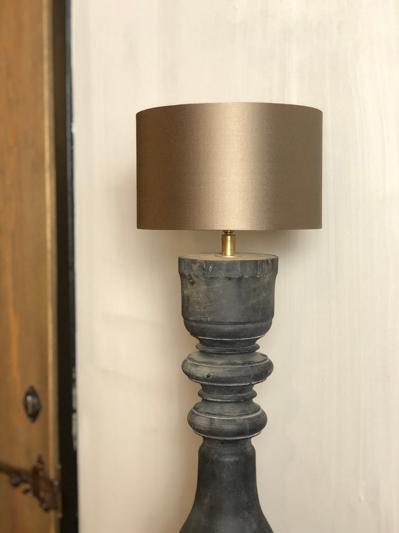 Lampenkap cilinder in bruin-taupekleurige glansstof D20 x H12 cm