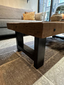 Salontafel Bas met grof houten blad en zwart stalen U-poot 120x60 cm