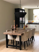 Eettafel Bas met stalen U-poot en grote schroeven