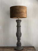 Tafellamp Nora - Vergrijsd hout - Inclusief velours gouden kap