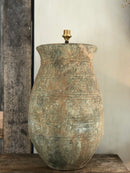 Aura Peeperkorn Kruiklamp Poniri - Verweerd groen aardewerk - 45x70 cm