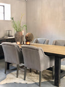 Eetkamerstoel Katja in leemkleurige linnen-katoen stof zonder gecapitonneerde rugleuning