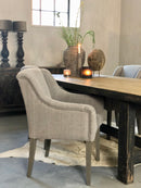 Eetkamerstoel Katja in leemkleurige linnen-katoen stof zonder gecapitonneerde rugleuning