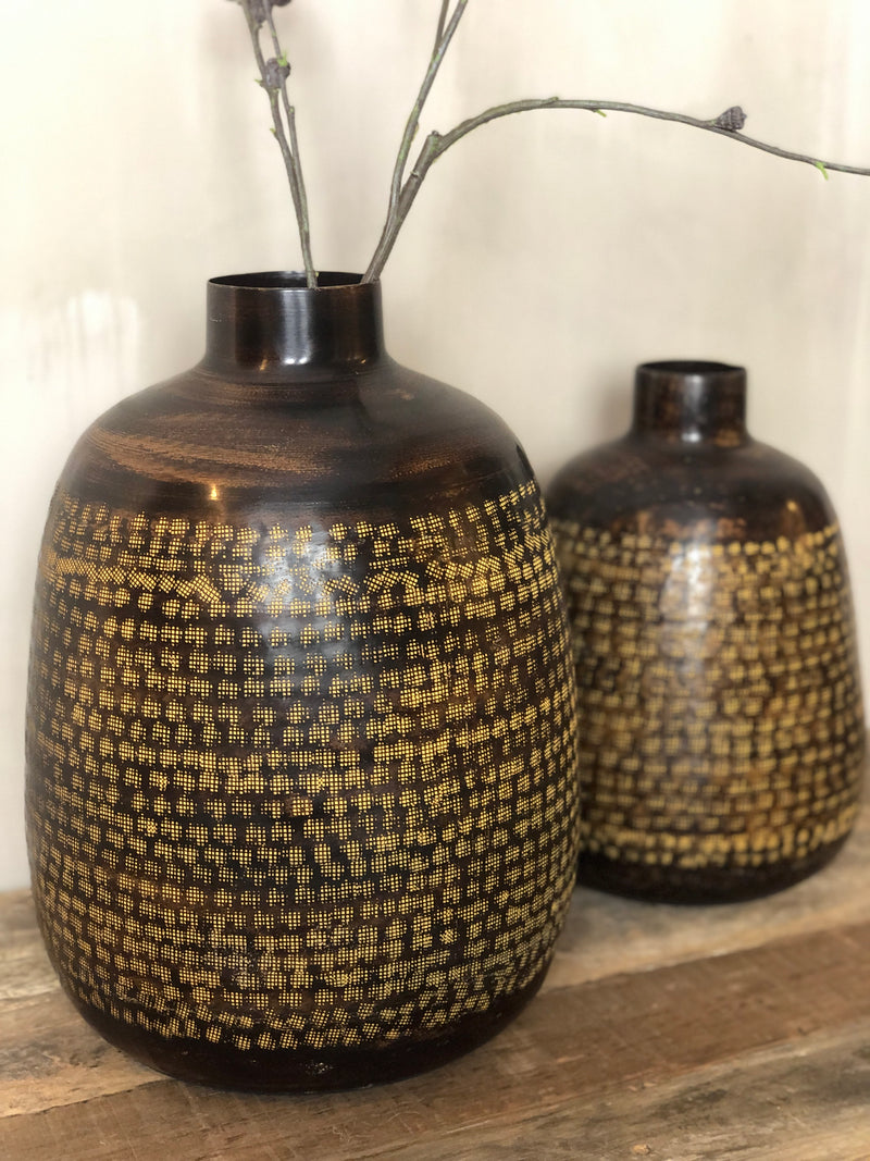 Bruine pot met patroon van ijzer - H40 x D30 cm