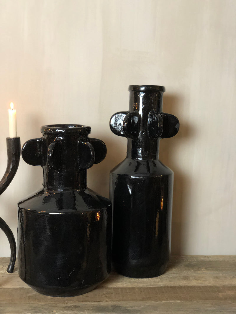 Zwarte hoogglans vaas met oortjes - H46 x D25 cm