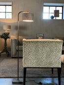 Fauteuil Crosby in een ecru-taupekleurige panterprint velour stof