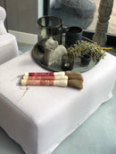 Hocker Silke in een oudroze linnen-katoen stof met losse rok