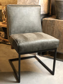 Eetkamerstoel Zara in donkergroene L60 stof